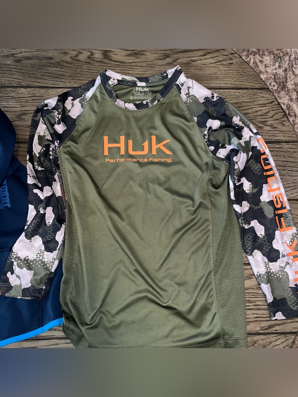 HUK Youth Medium Long Sleeve Fishing Shirt Green UPF Sun Protection
